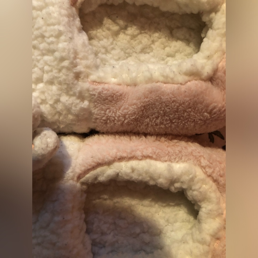 Cozy Pink & Cream Bunny Slipper socks - Picture 7 of 9